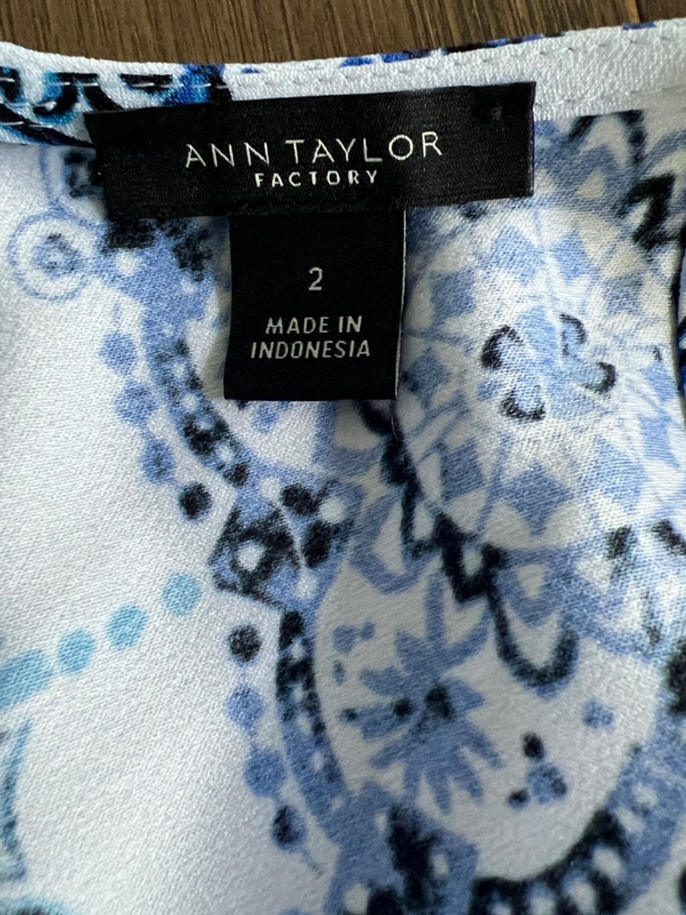 Ann Taylor Factory Blue Tile Motif Dress - Picture 7 of 10